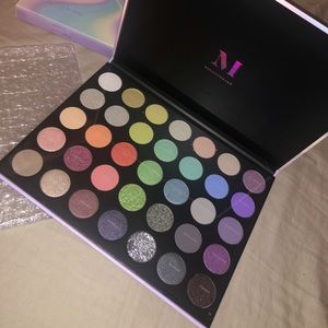 Brand New Authentic Morphe 35I Icy Fantasy